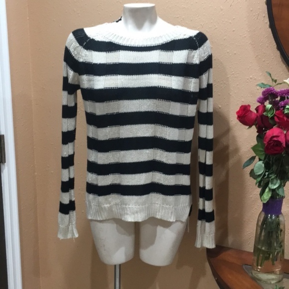 Alice blue knit sweater